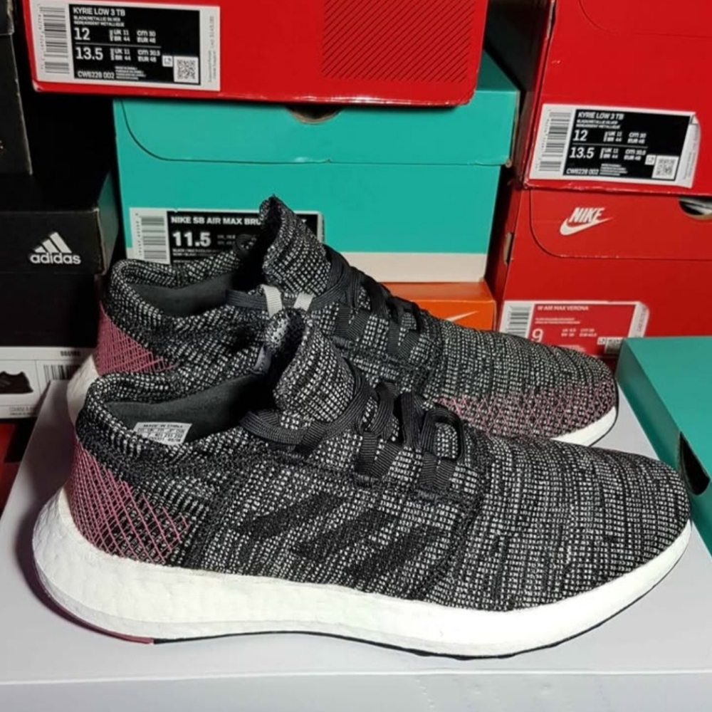 ADISAS PUREBOOST WOMEN US SIZE 8.5 LIKE NEW "USED"